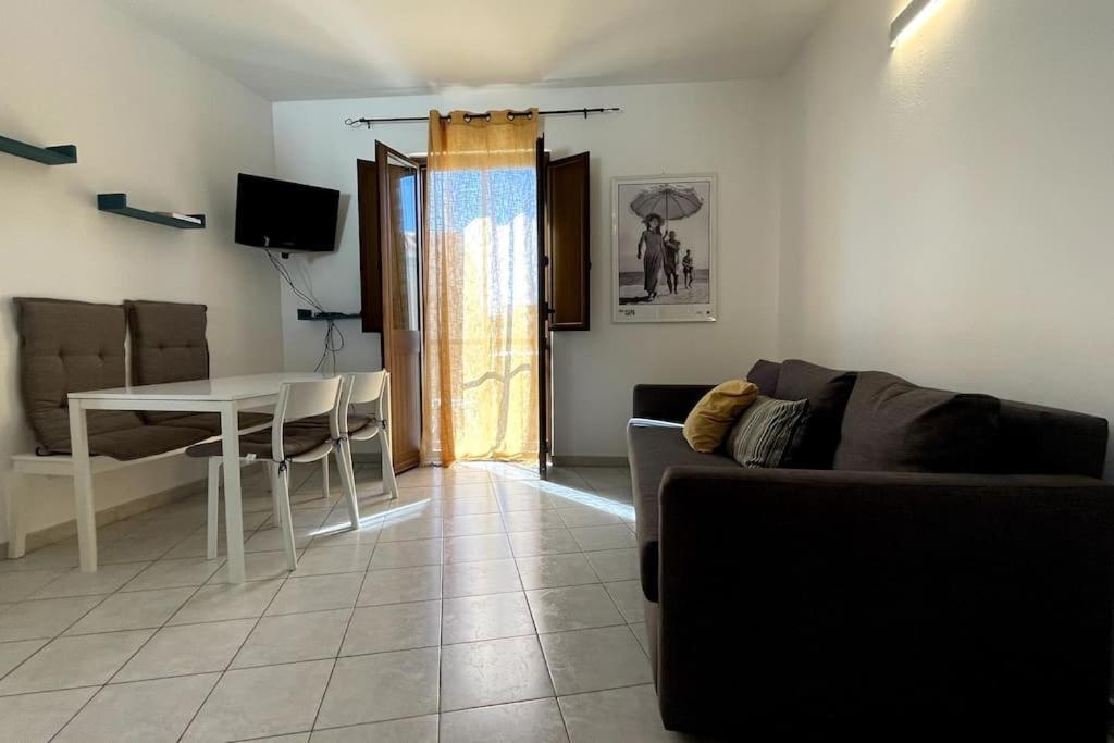 Appartamento “Aqua Clara” Càbras Esterno foto